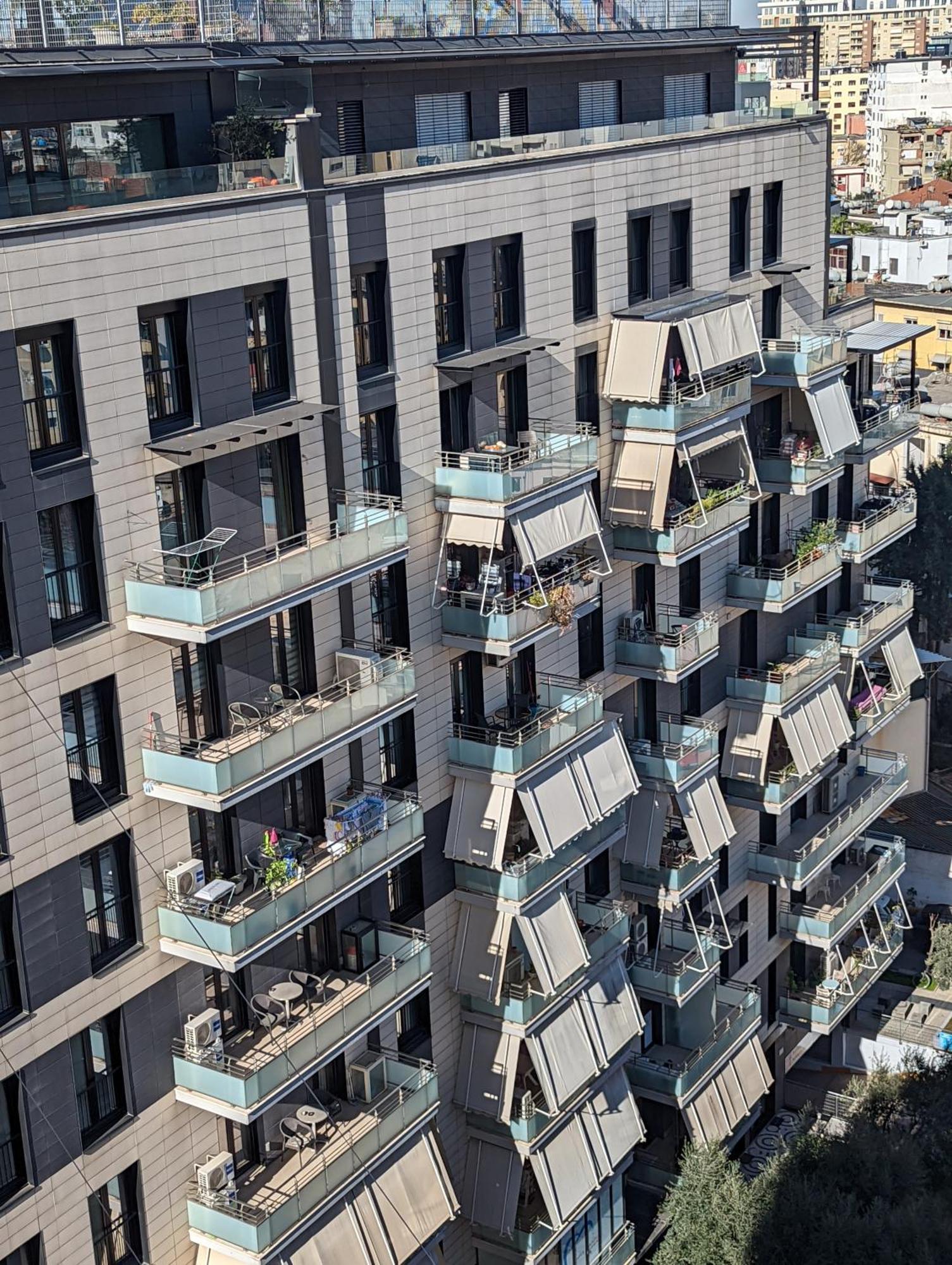 Spiranca Downtown Comfort Lägenhet Tirana Exteriör bild