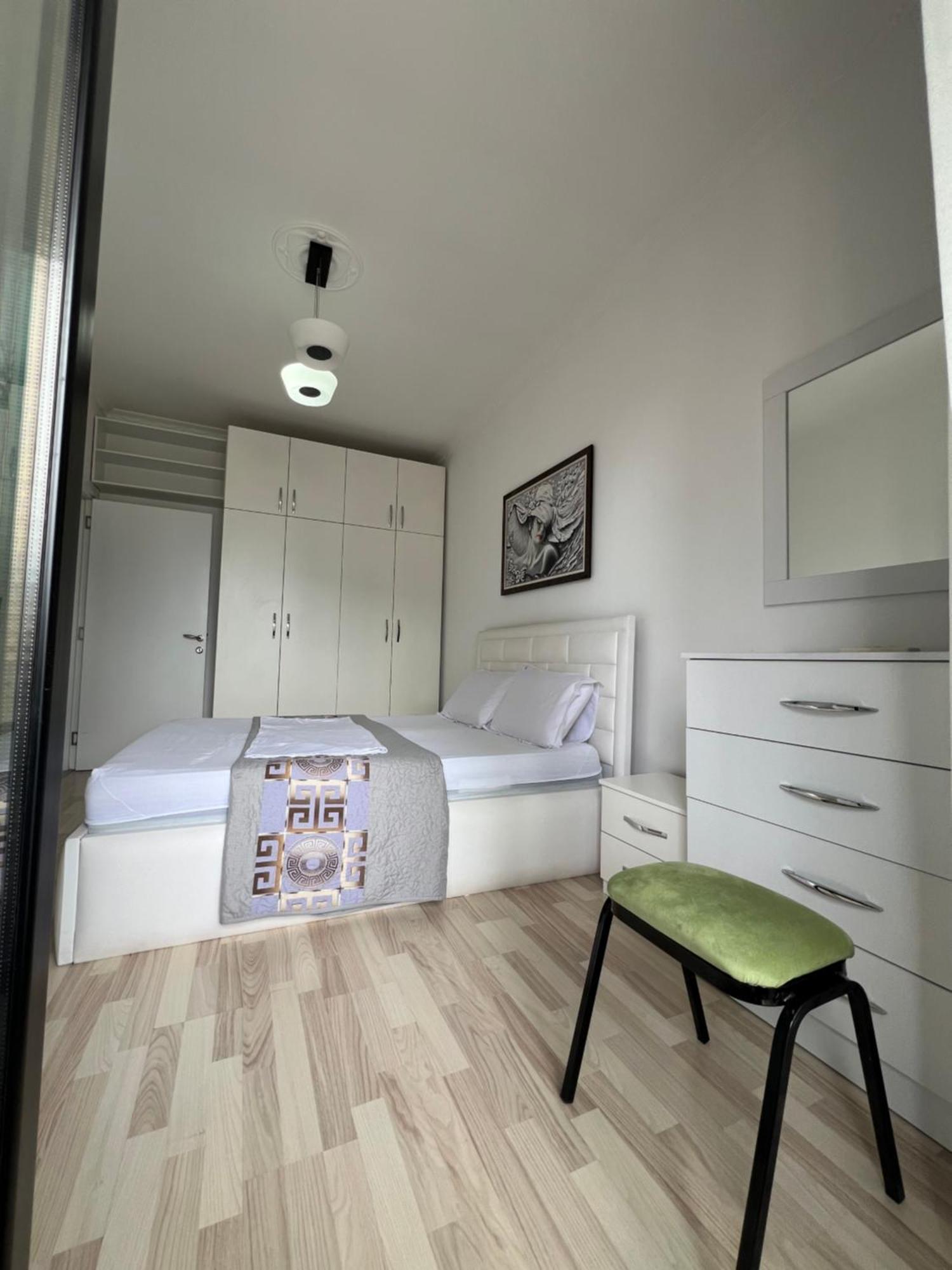 Spiranca Downtown Comfort Lägenhet Tirana Exteriör bild